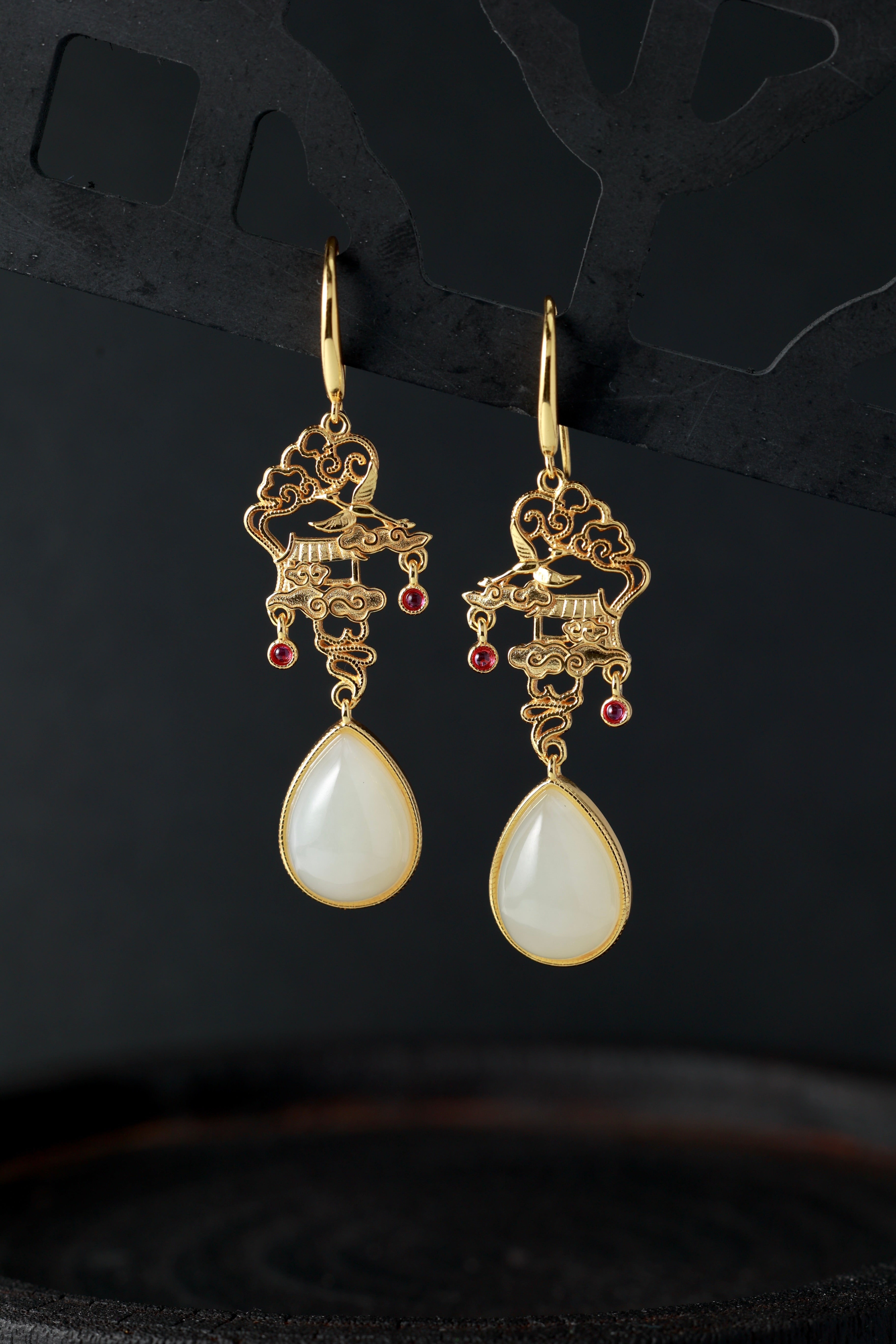 Yellow Crane Tower Pear-Shaped Earrings